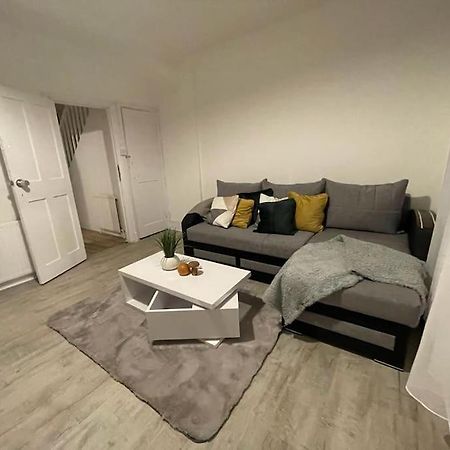Comfy 2 Bedroom On Tower Bridge ロンドン エクステリア 写真