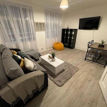Comfy 2 Bedroom On Tower Bridge ロンドン エクステリア 写真