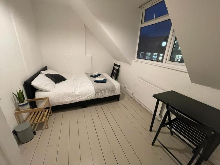Comfy 2 Bedroom On Tower Bridge ロンドン エクステリア 写真